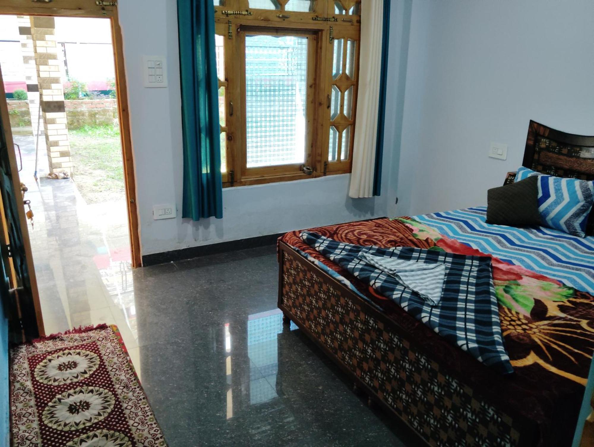 Dog N Hill Hotel Kasol Buitenkant foto